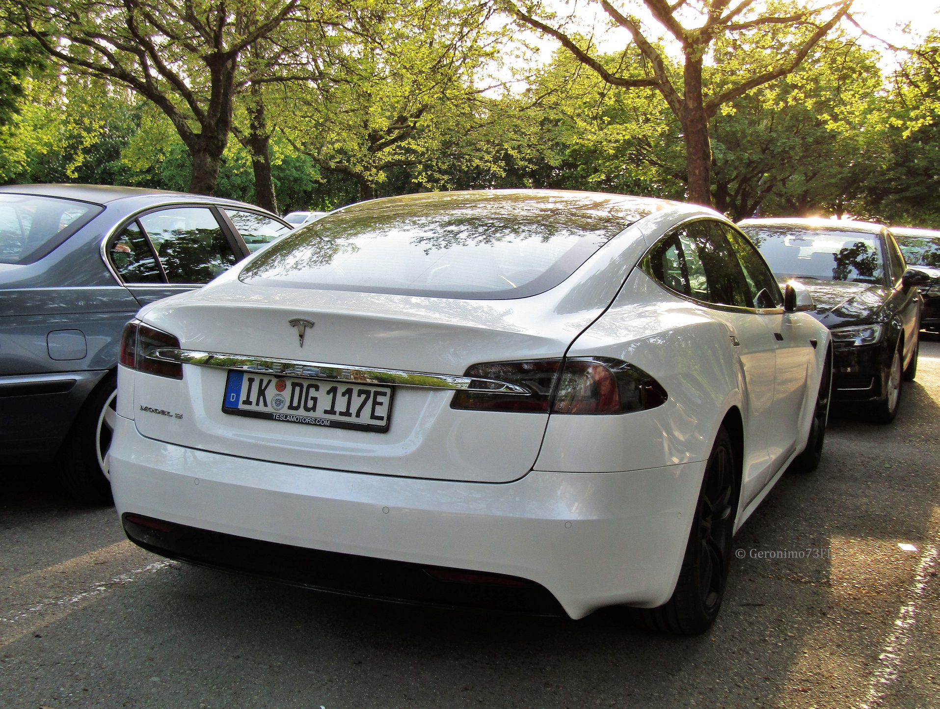 IK DG 117 E, Tesla Model S 1st gen (5YJS), 2012–