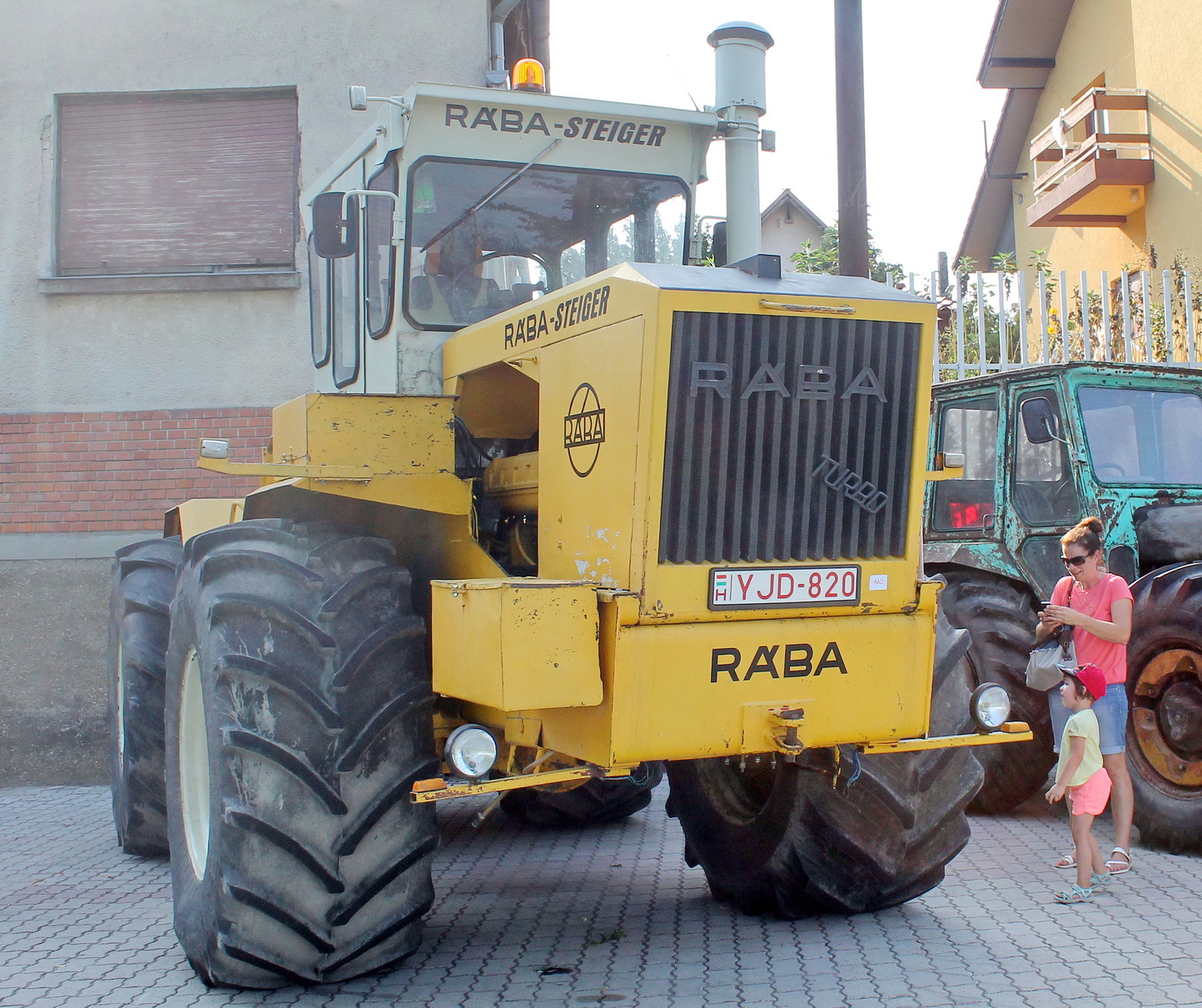 YJD-820, Rába Steiger 250 