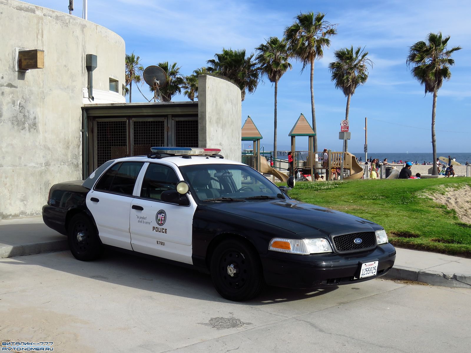 1255925, Ford Crown Victoria 2nd gen (EN114), 1997–2012