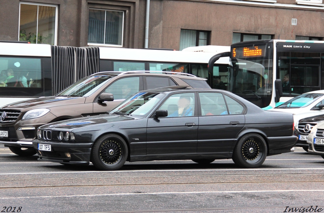 007 TFS, BMW 5 Series 3rd gen Sedan (E34), 1988–1995