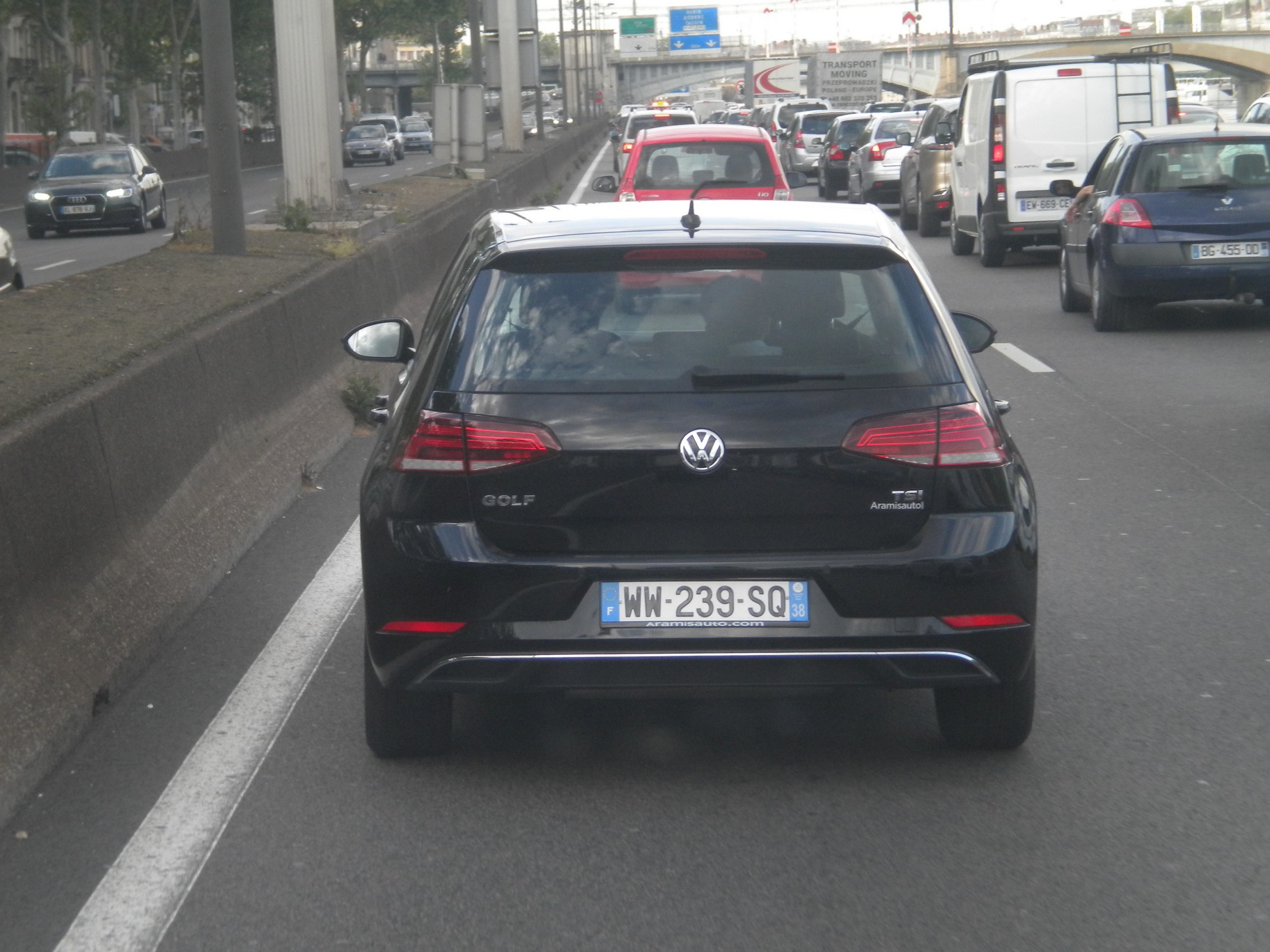 WW-239-SQ, Volkswagen Golf 