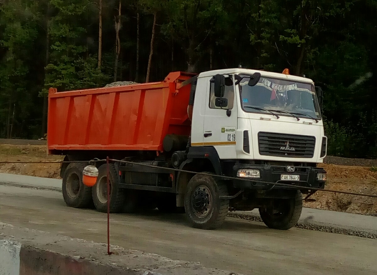 AK 7844-3, MAZ 6514 