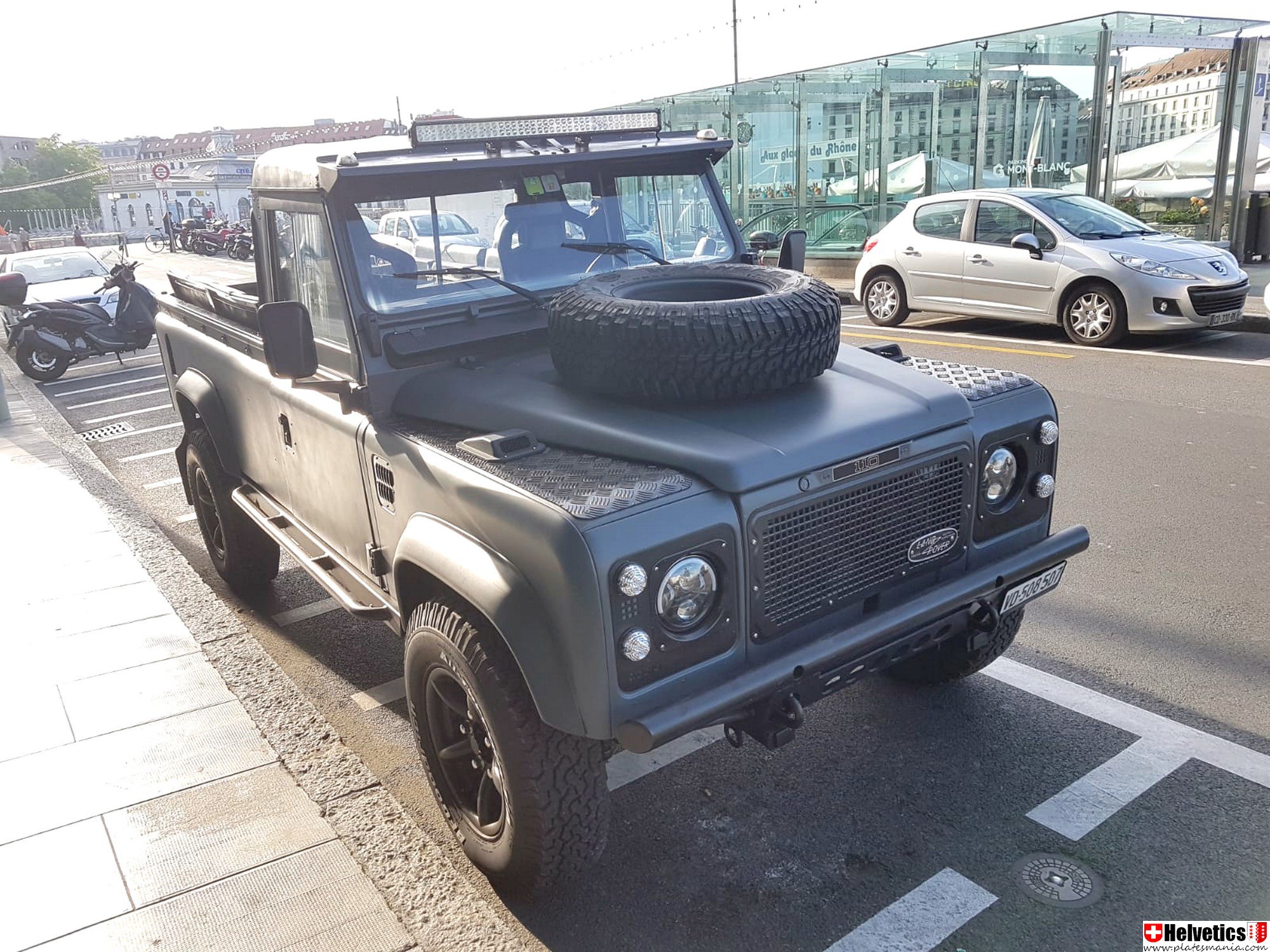 VD 508507, Land Rover Defender 1st gen 110