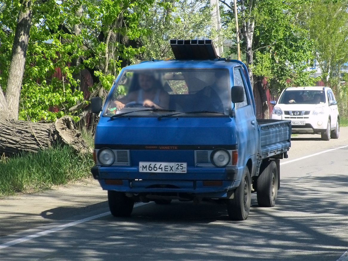 м 664 ех 25, Nissan Cherry Vanette 1st gen Truck (C120), 1978–1986