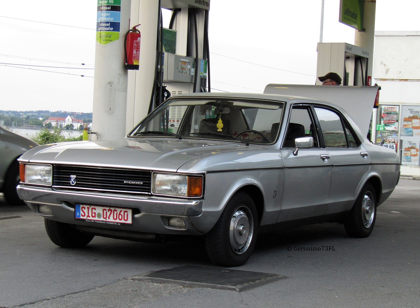 SIG 07060, Ford Granada 1st gen 4-door Sedan (GGFL; EU-market), 1972–1977