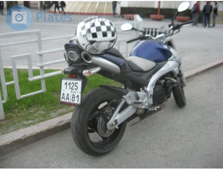 1125 аа 81, Suzuki GSR Series