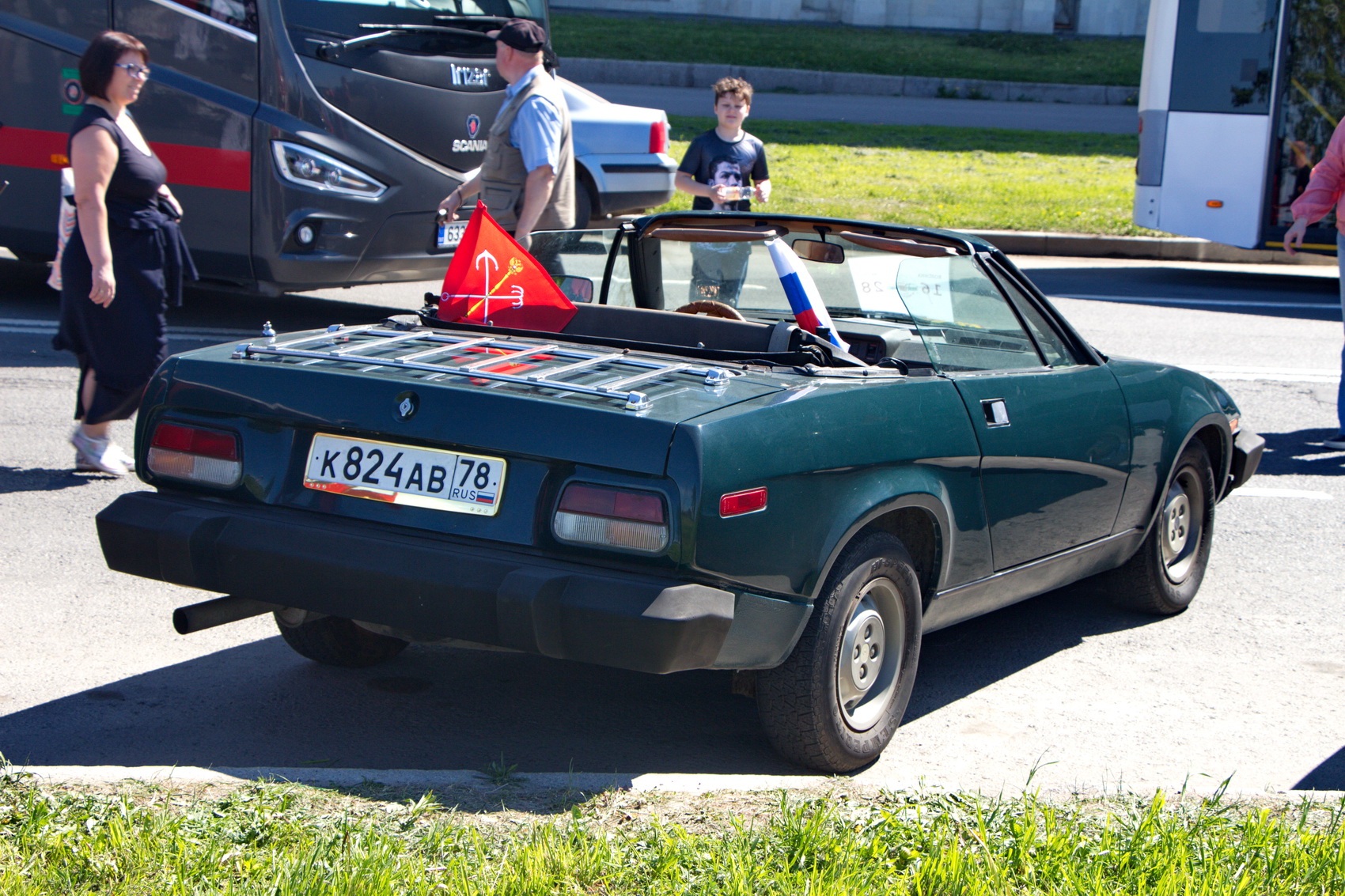 к 824 ав 78, Triumph TR8 