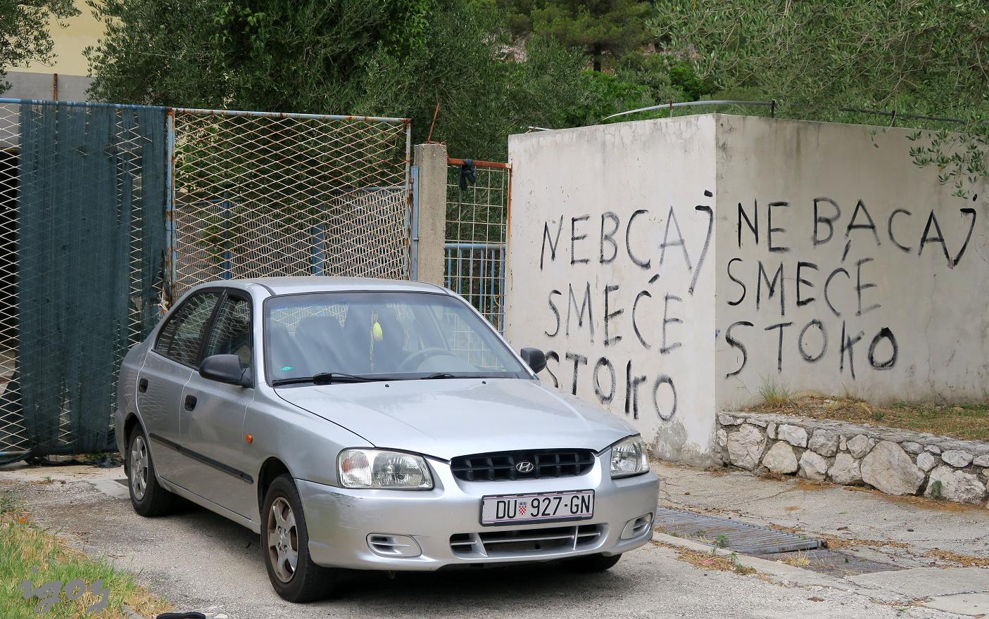 DU 927-GN, Hyundai Accent 2nd gen Sedan (LC), 1999–2003 (–2016 for others)