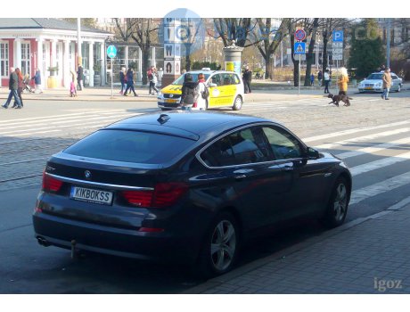 KIKBOKSS, BMW 5 Series