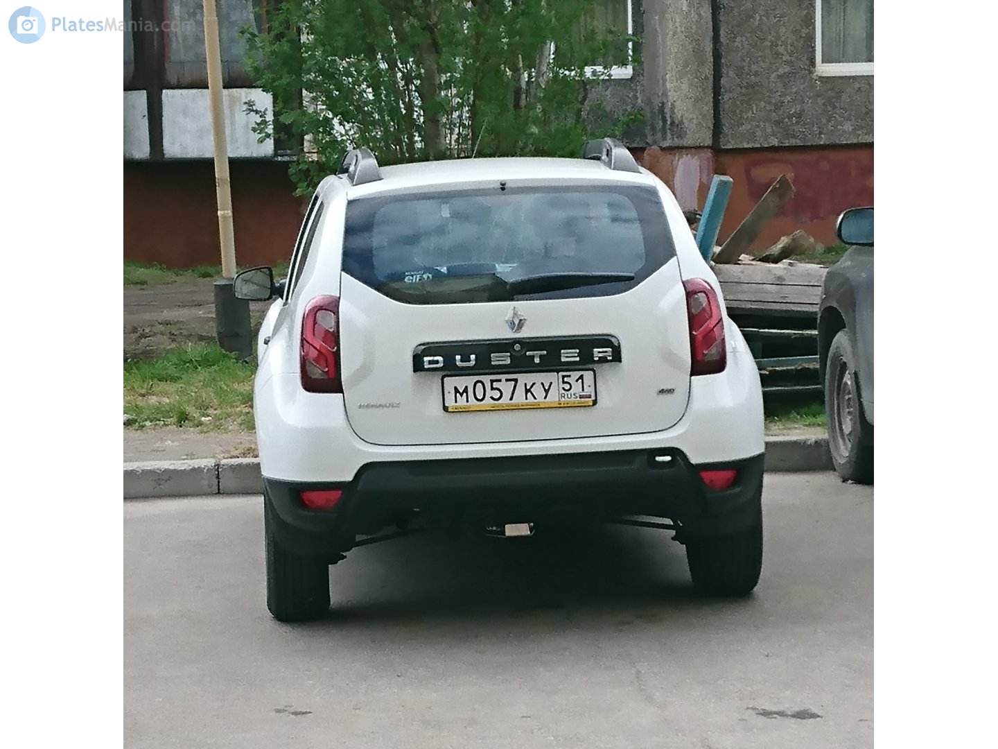 м 057 ку 51, Renault Duster 1st gen (HS/H79), 2010–2015