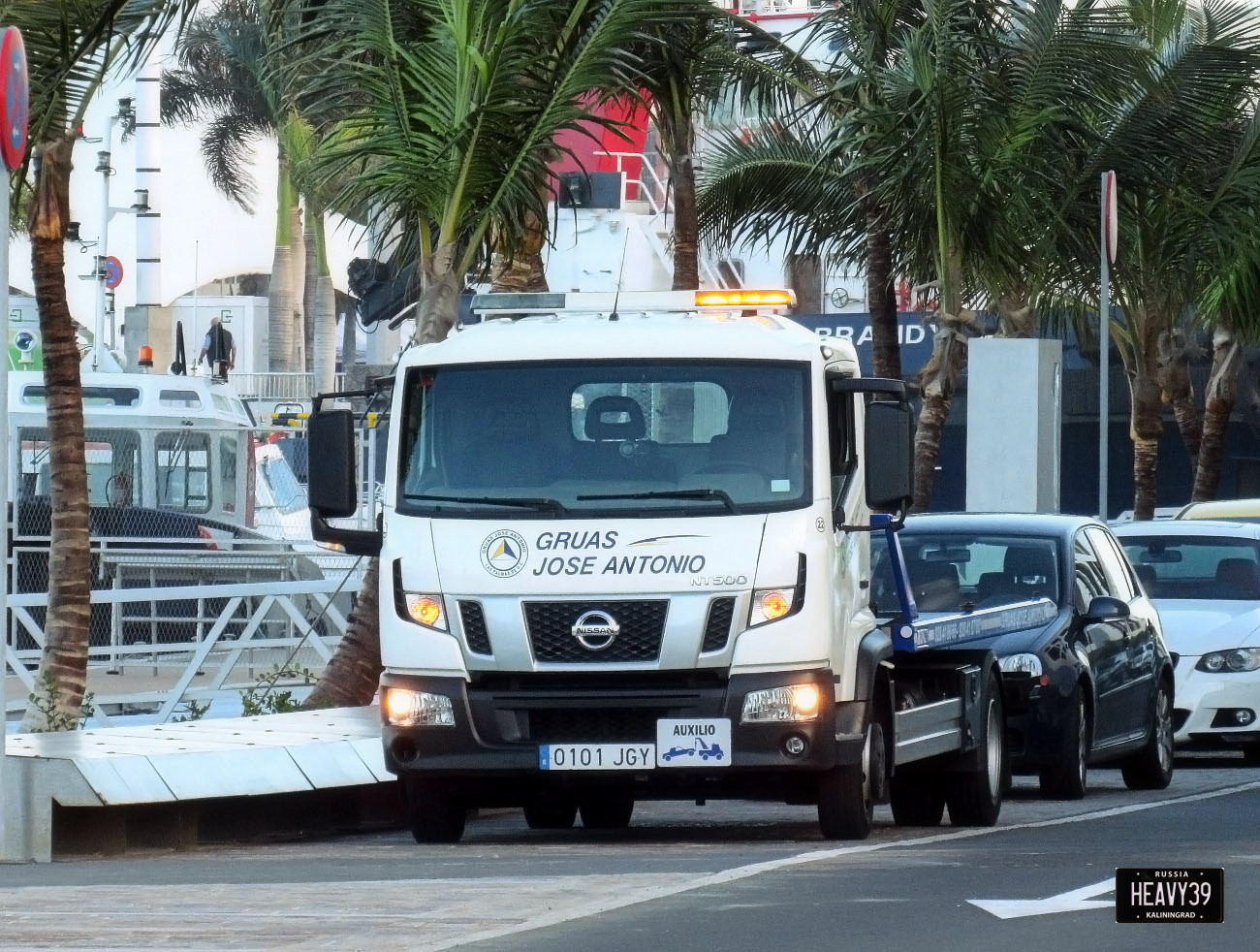 0101 JGY, Nissan NT500 