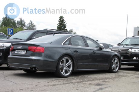 м888ов116, Audi S8