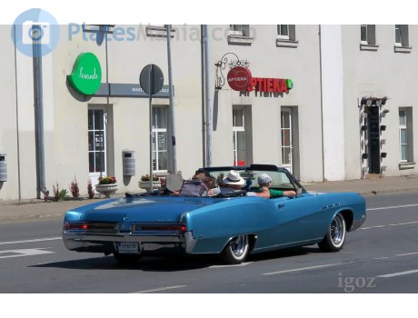 YFN 729, Buick LeSabre