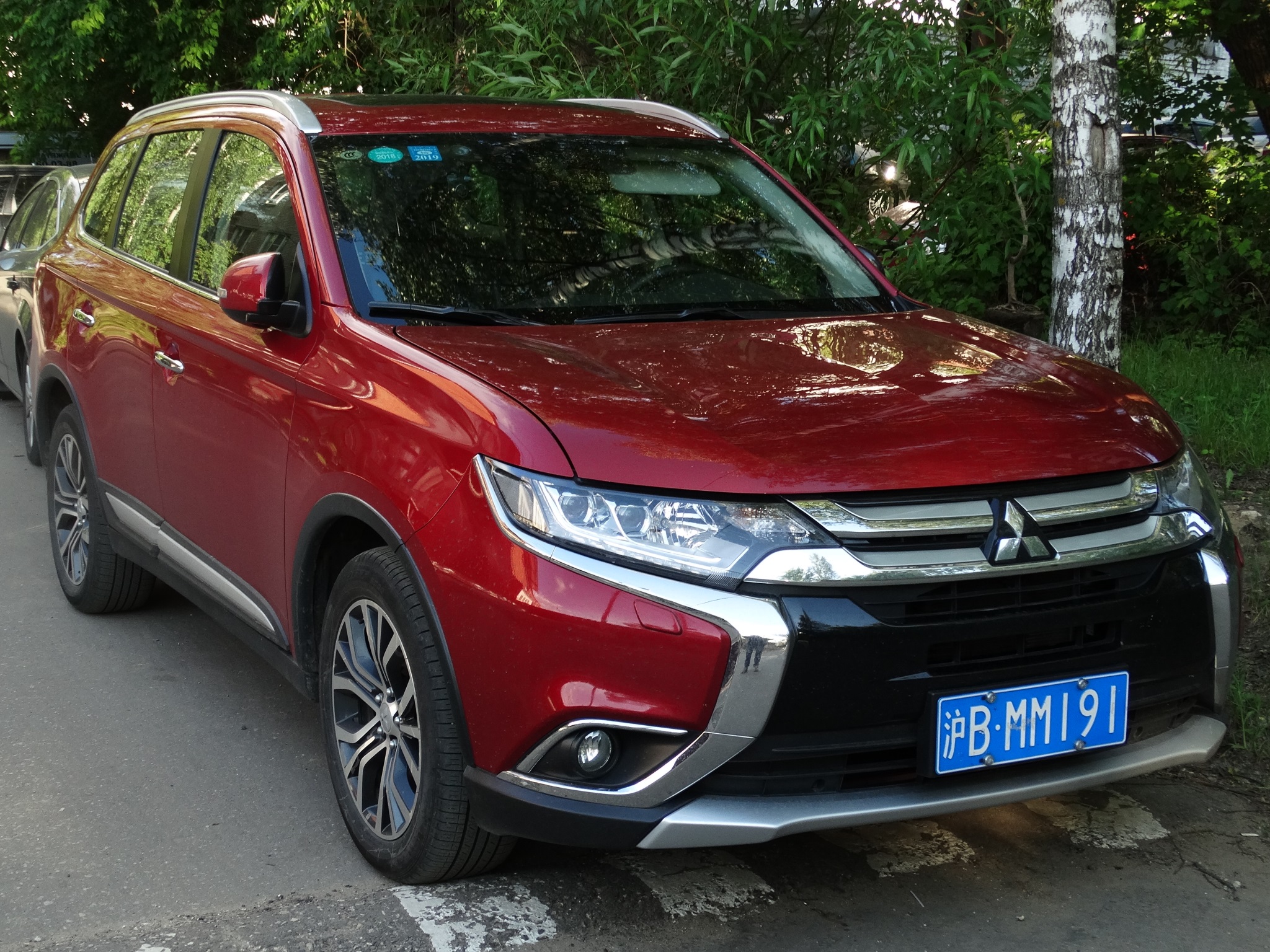 沪B·MM191, Mitsubishi Outlander 3rd gen (GF/GG/ZJ/ZK/ZL), facelift, 2015–2023