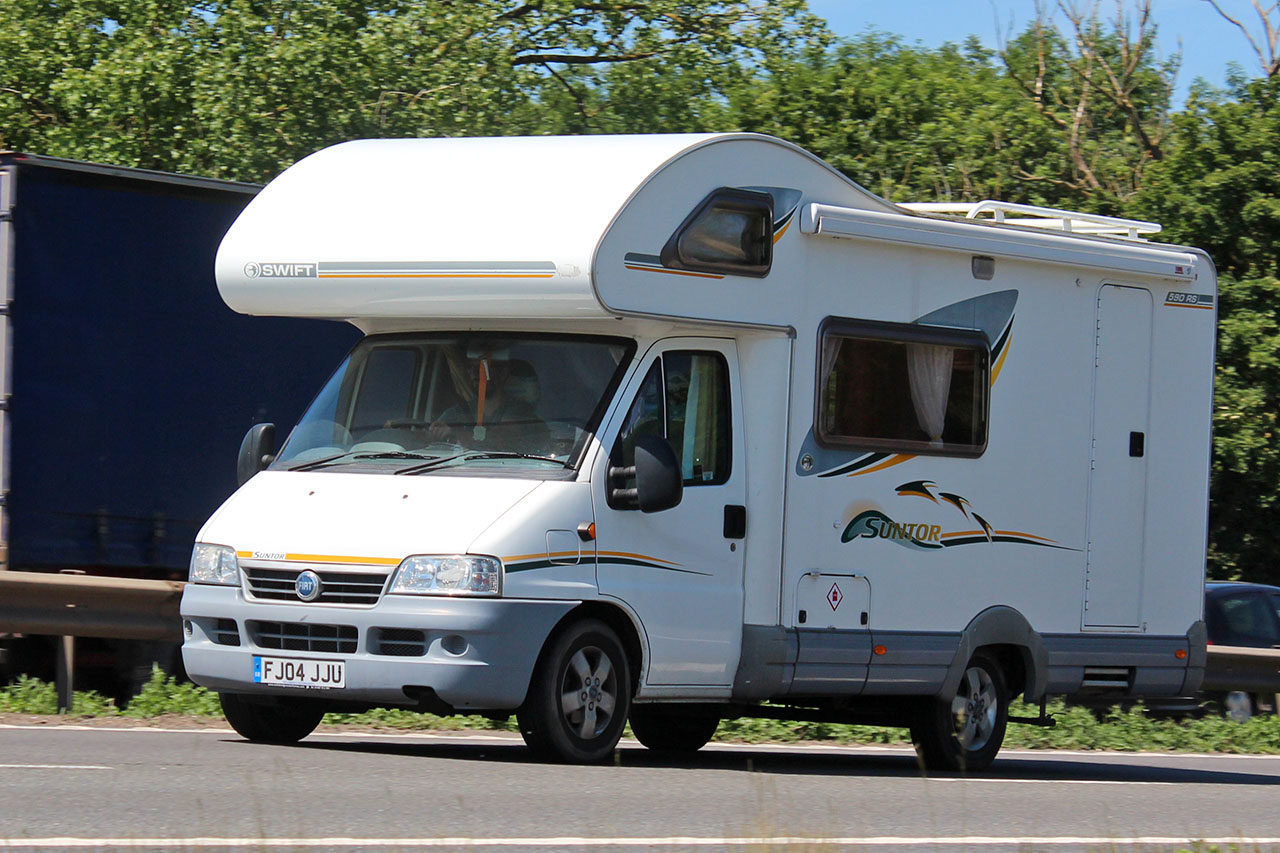 FJ04JJU, Swift Motorhomes Suntor 