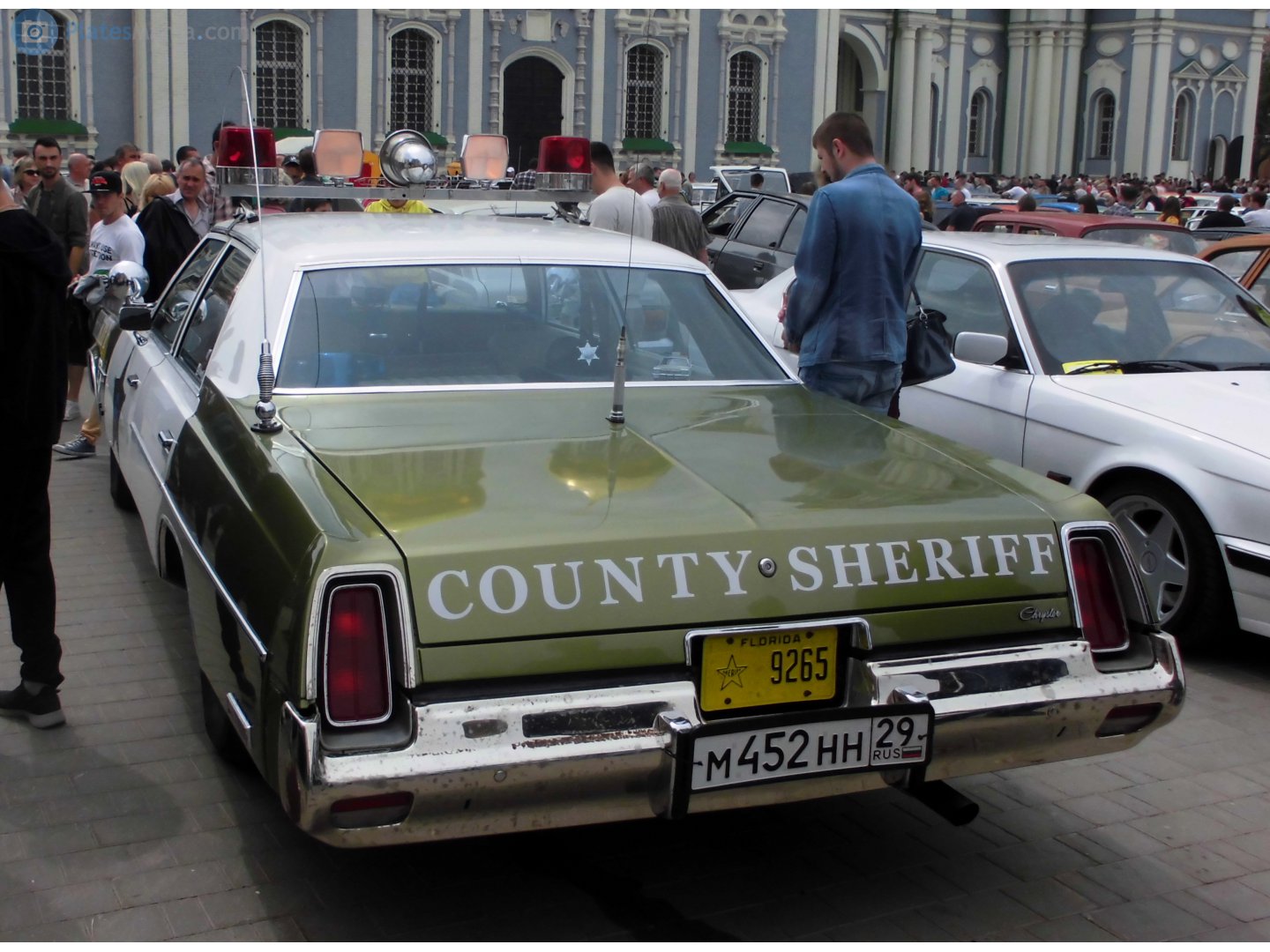 м 452 нн 29, Chrysler Newport 