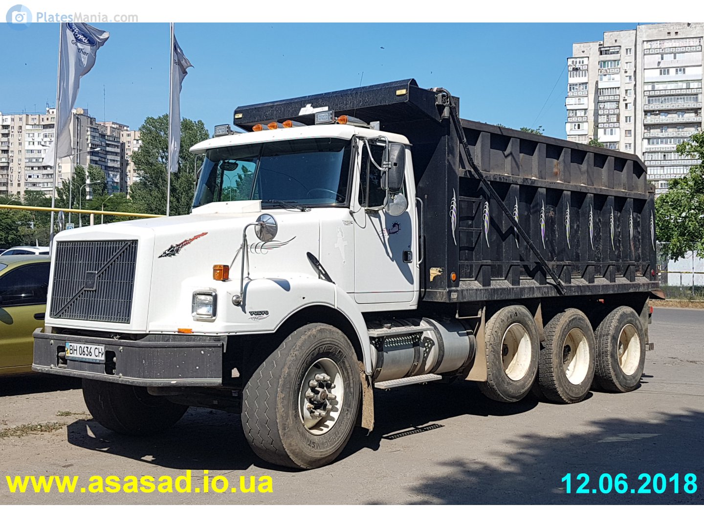 BH 0636 CH, Volvo White/GMC 