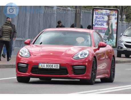 AA 8008 KB, Porsche Panamera