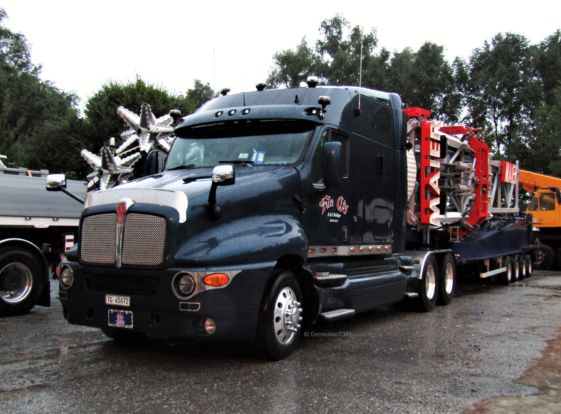 TG 45072, Kenworth T2000 1st gen, 1996–2010