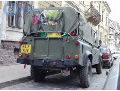 E413 NUV, Land Rover Defender