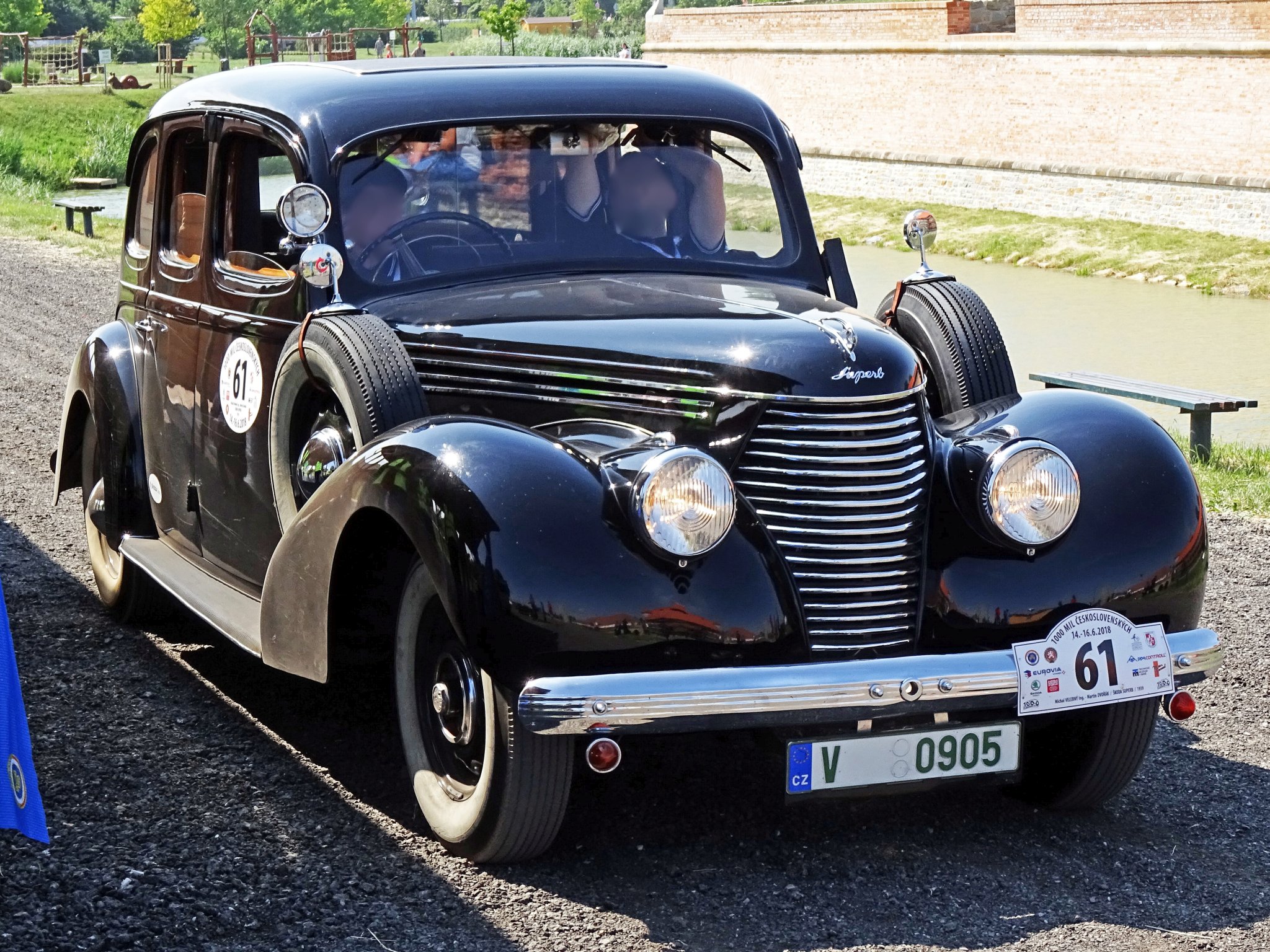 V 0905, Skoda Superb 1934–1949