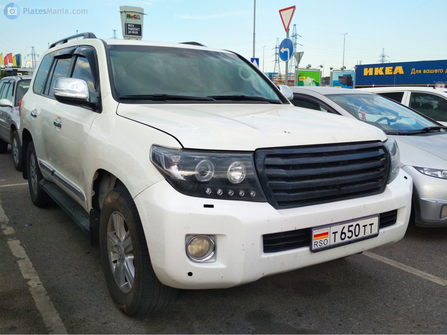 т 650 тт, Toyota Land Cruiser 200 (J200), 1st facelift, 2011–2015