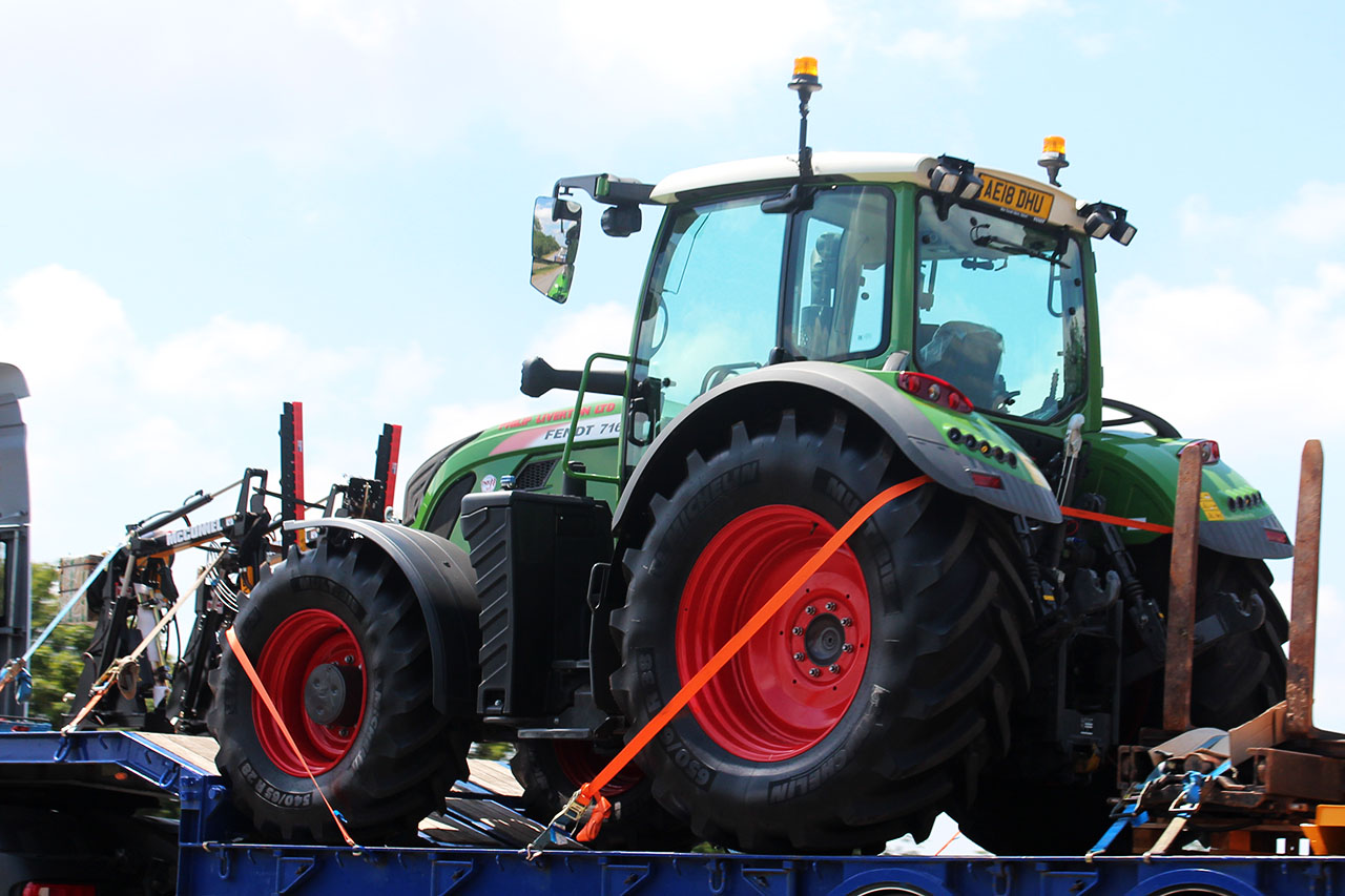 AE18DHU, Fendt 700-Series 