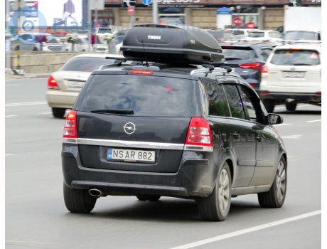 NS AR 882, Opel Zafira