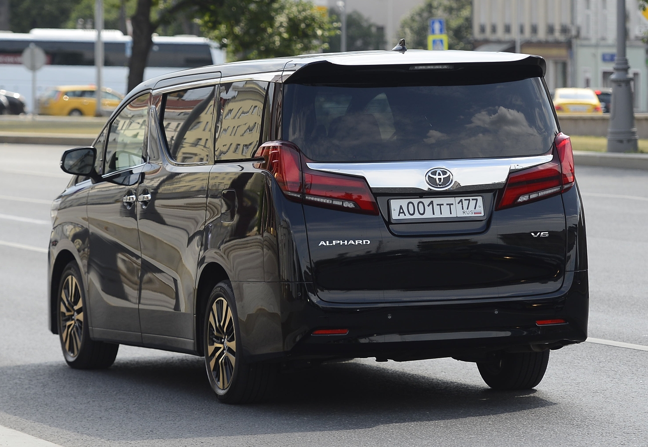 а 001 тт 177, Toyota Alphard 3rd gen (AH30), 2015­–2023