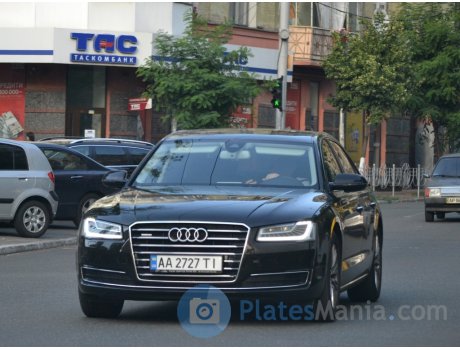 AA 2727 TI, Audi A8