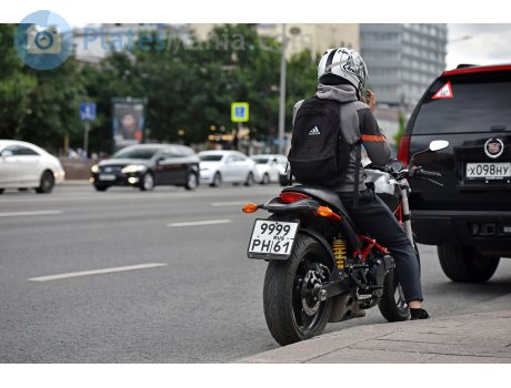 9999 рн 61, Ducati Monster