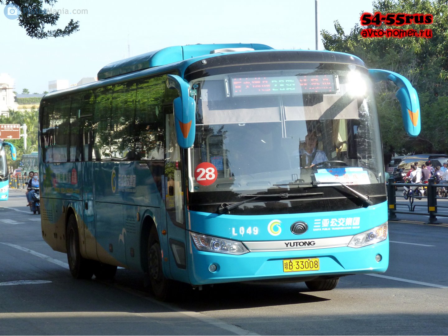 琼B·33008, Yutong ZK6115H 
