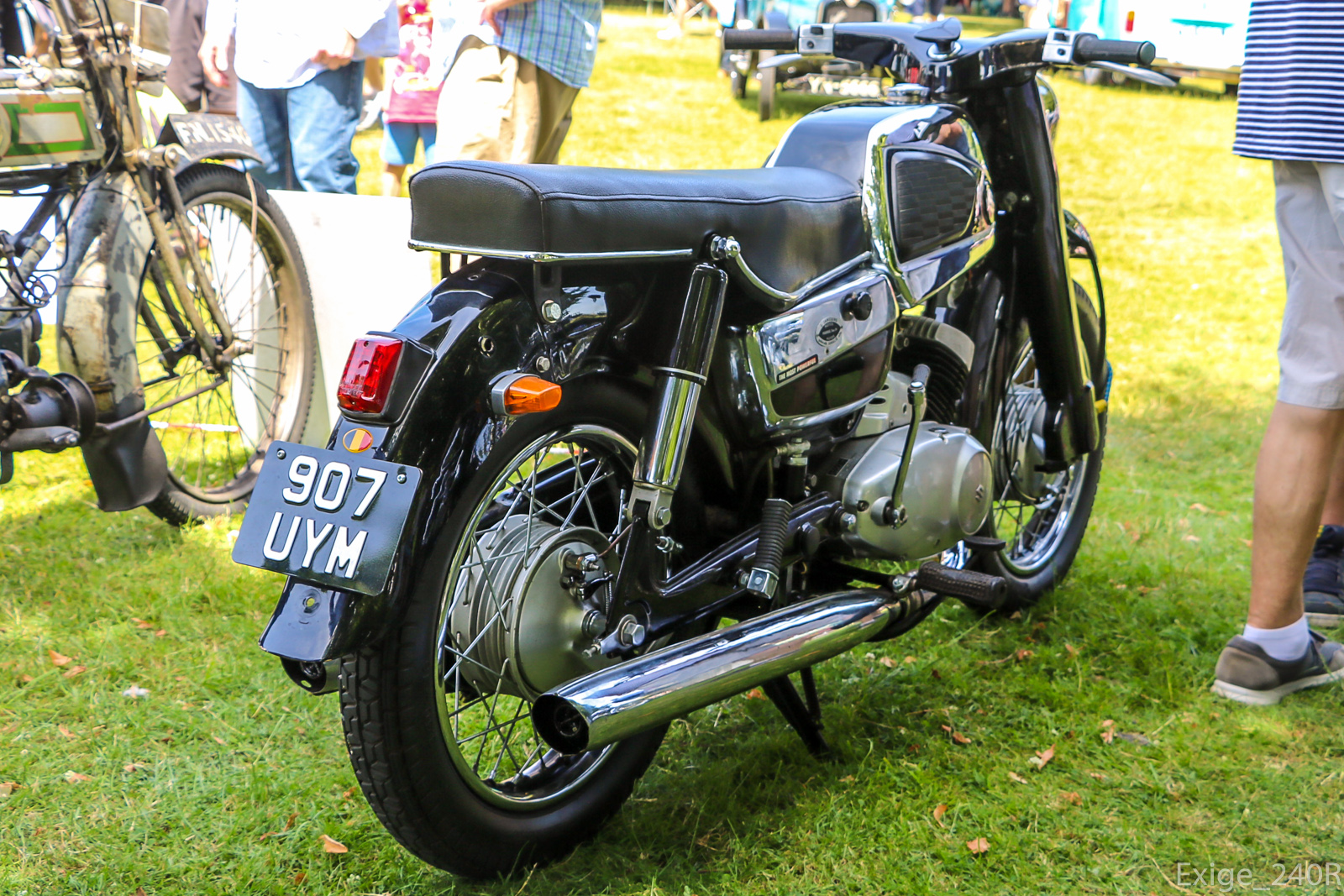 907UYM, Suzuki Colleda 