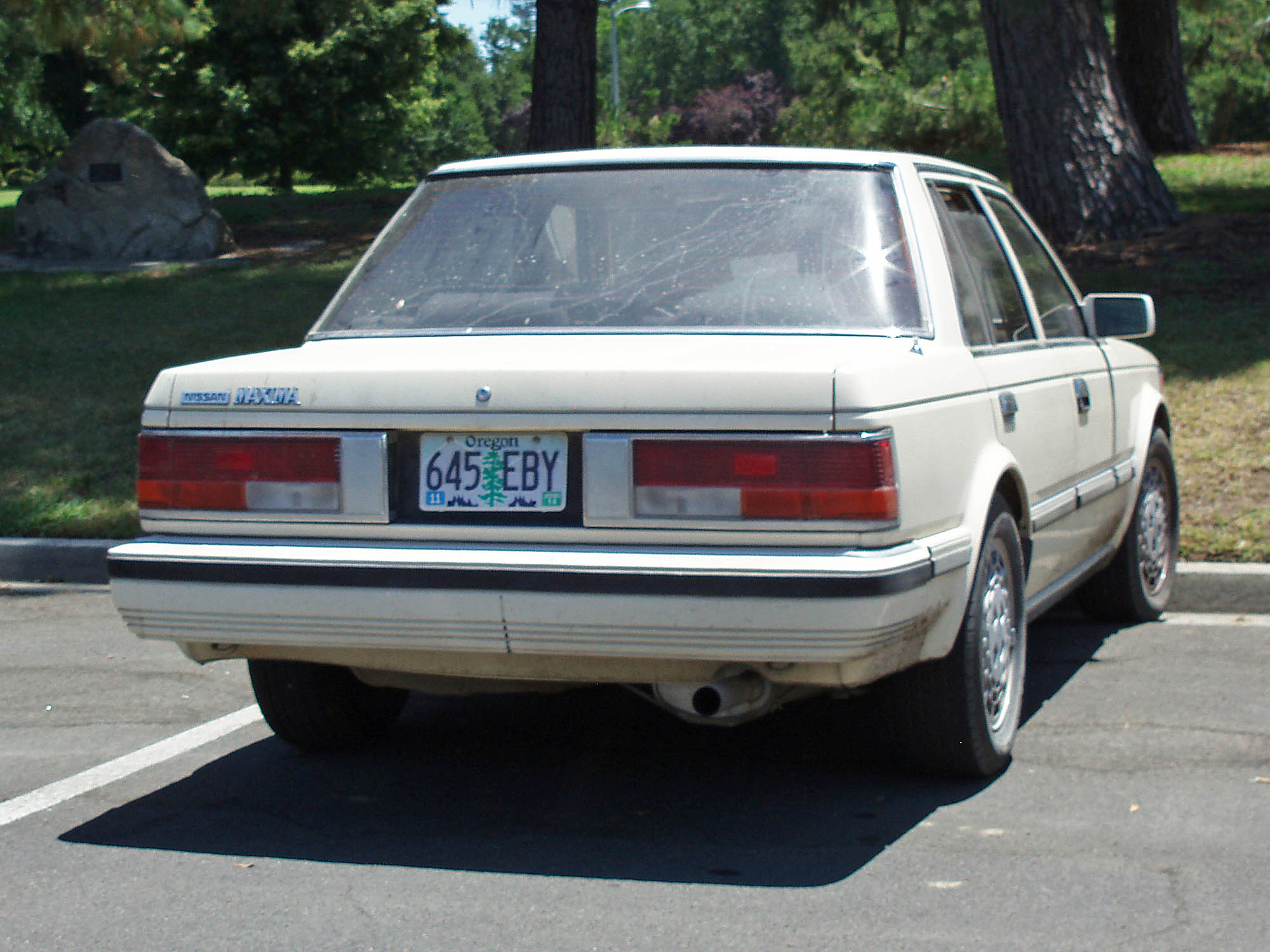 645 EBY, Nissan Maxima 1st gen Sedan (U11), 1984–1988