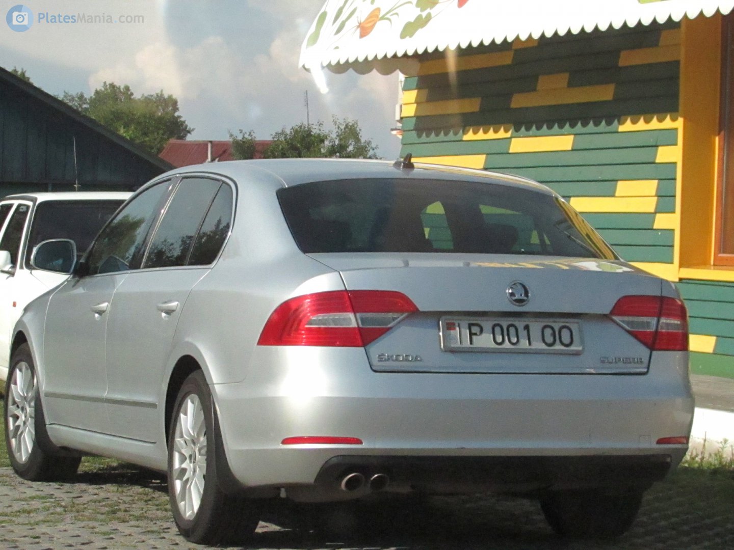 P 001 OO, Skoda Superb 