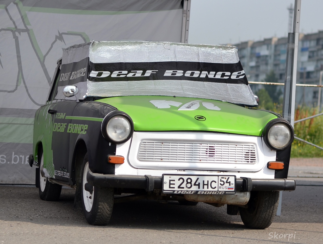 е 284 нс 54, Trabant 601 Universal, 1964–1990