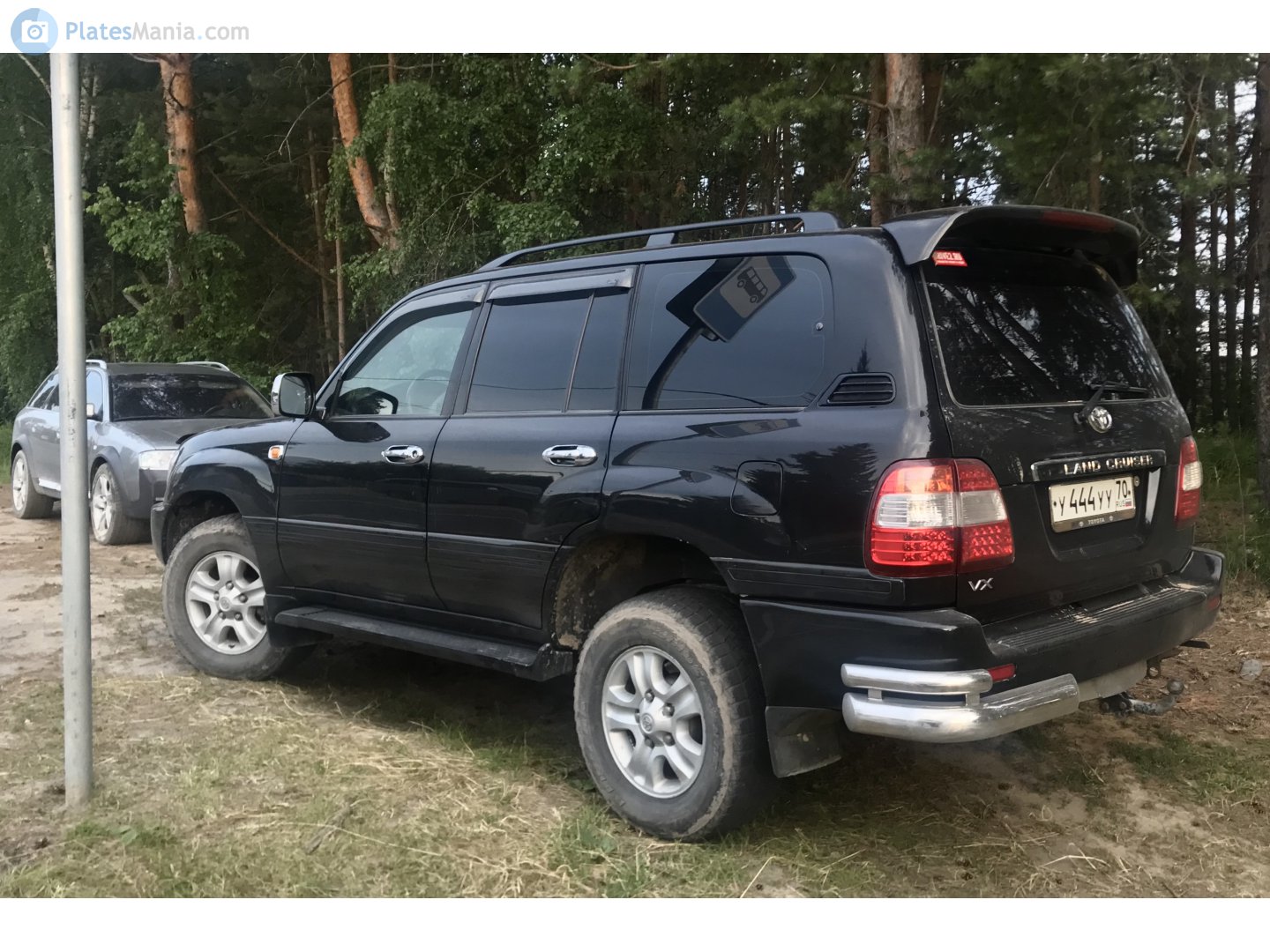 у 444 уу 70, Toyota Land Cruiser 100 (J100), 1998–2007
