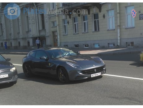 м018мм178, Ferrari FF