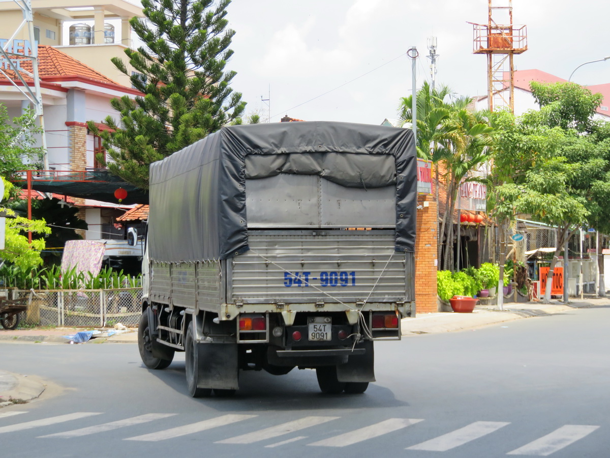 54T-9091, Avtomobillər 