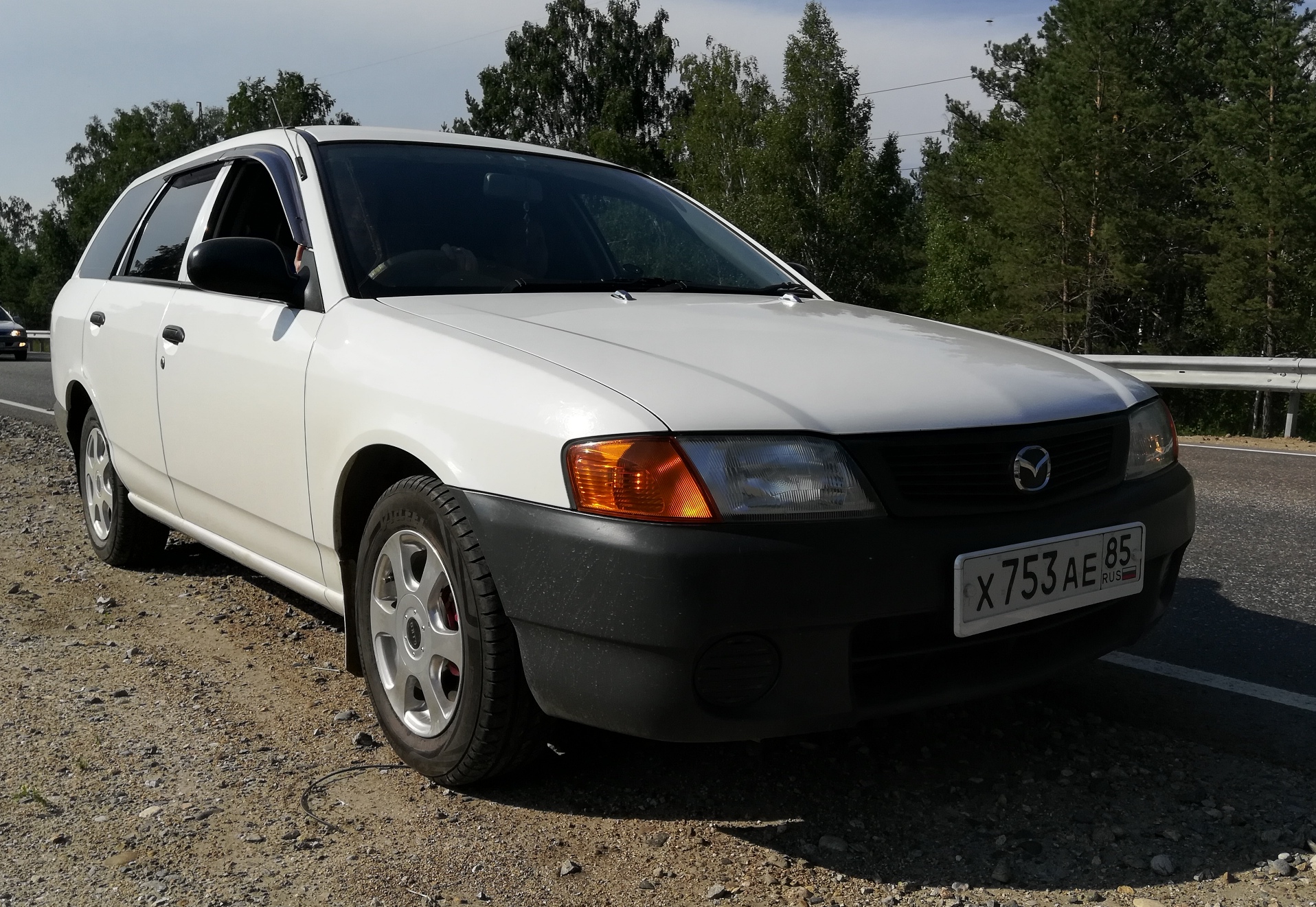 х 753 ае 85, Mazda Familia Van 2nd gen (Y11), 1999–2006