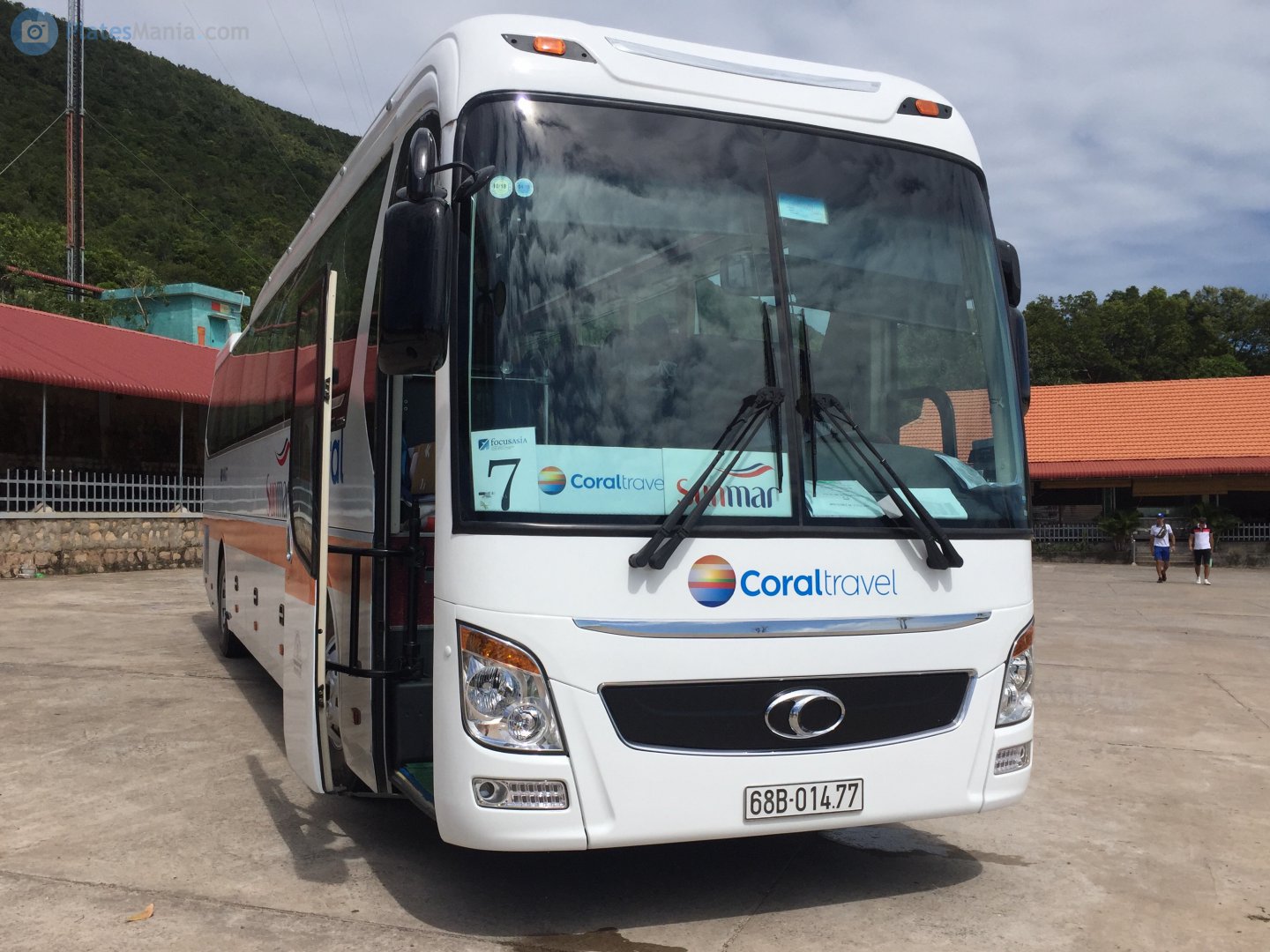 68B-014.77, Thaco Universe 