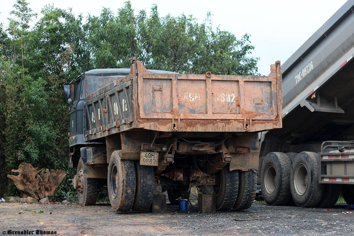 49H-9882, IFA W50L W50L 4×2, 1965–1990