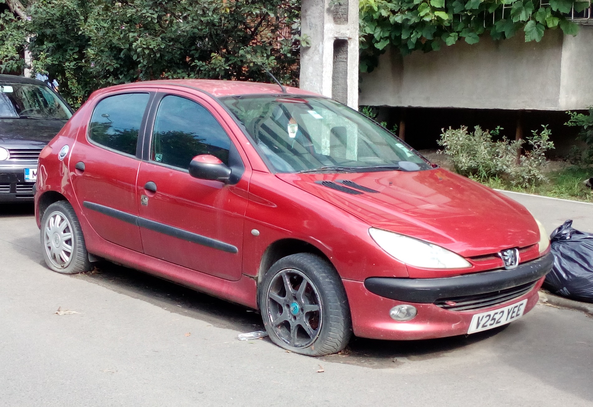 V252YEE, Peugeot 206 1st gen 5-door Hatch (T11), 1998–2009 (–2012 for IR-market)