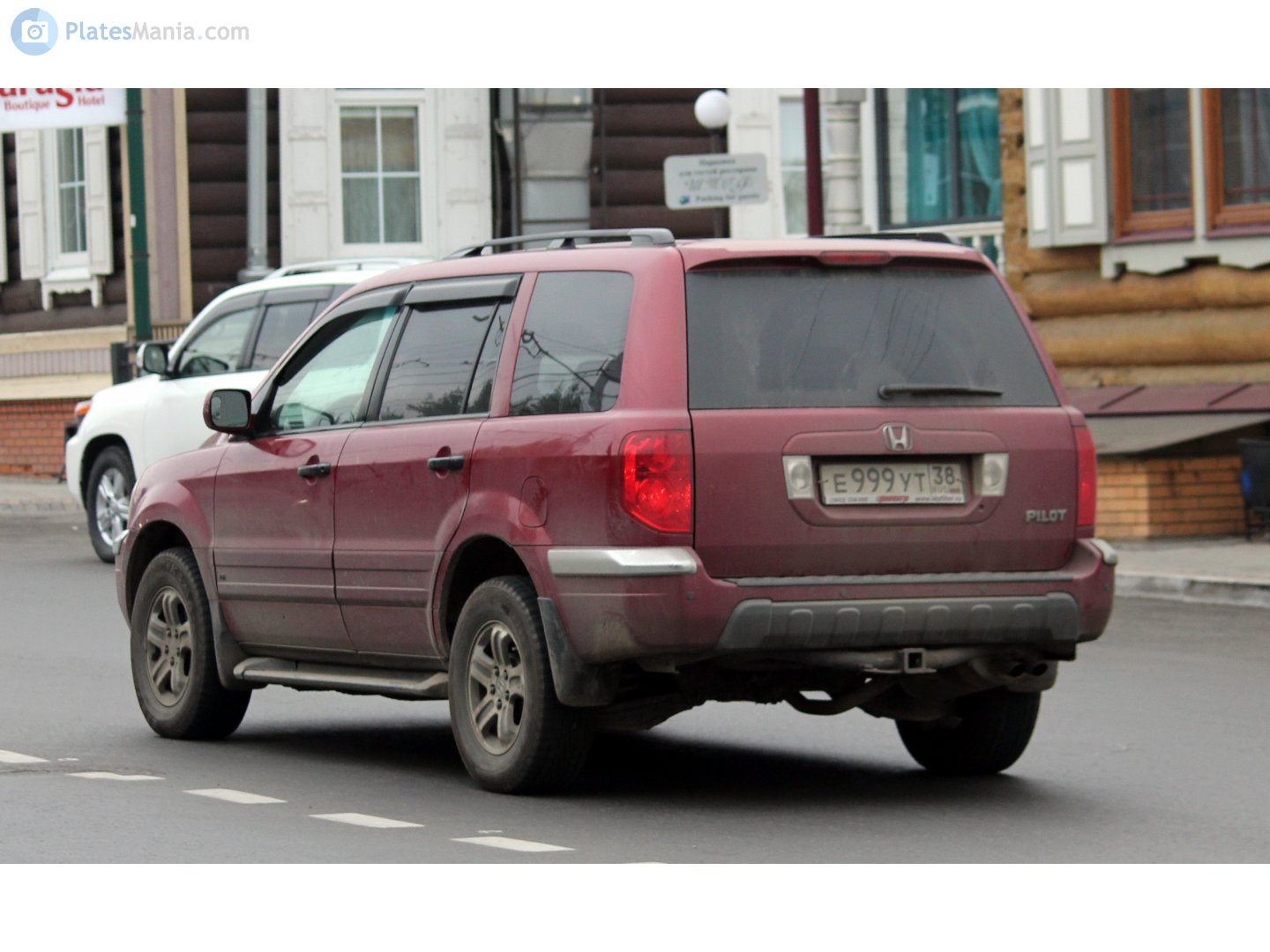 е 999 ут 38, Honda Pilot 1st gen (YF1/YF2), 2002–2008