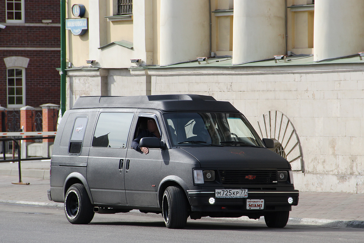 м 725 кр 77, Chevrolet Astro 1st gen (M-body), 1985–1994