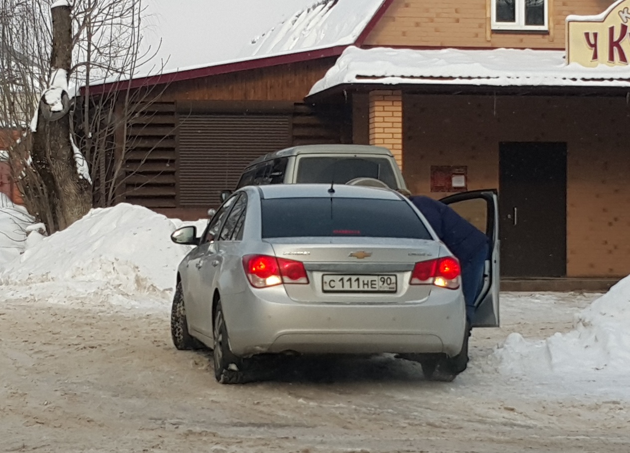 с 111 не 90, Chevrolet Cruze 1st gen Sedan (J300), 2008–2016