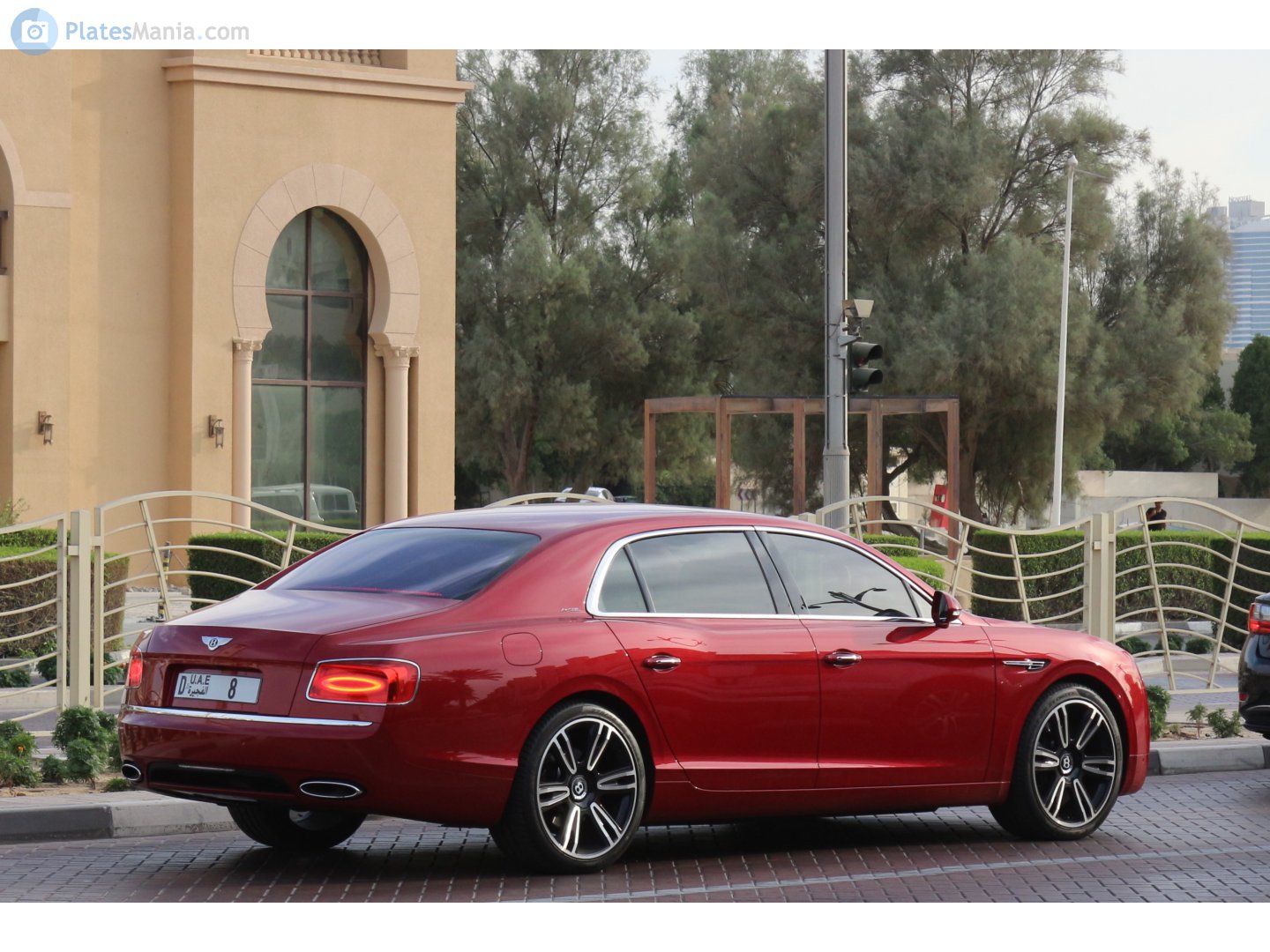 D 8, Bentley Flying Spur 2nd gen (D1), 2013–2019