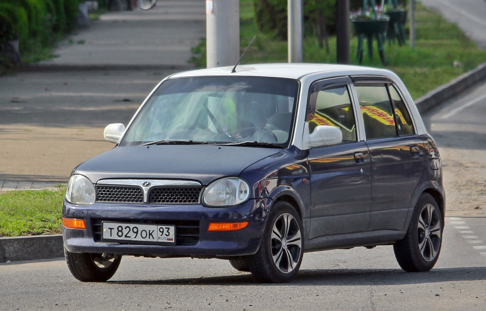 т 829 ок 93, Perodua Kelisa 1st gen (L700), 2001–2007
