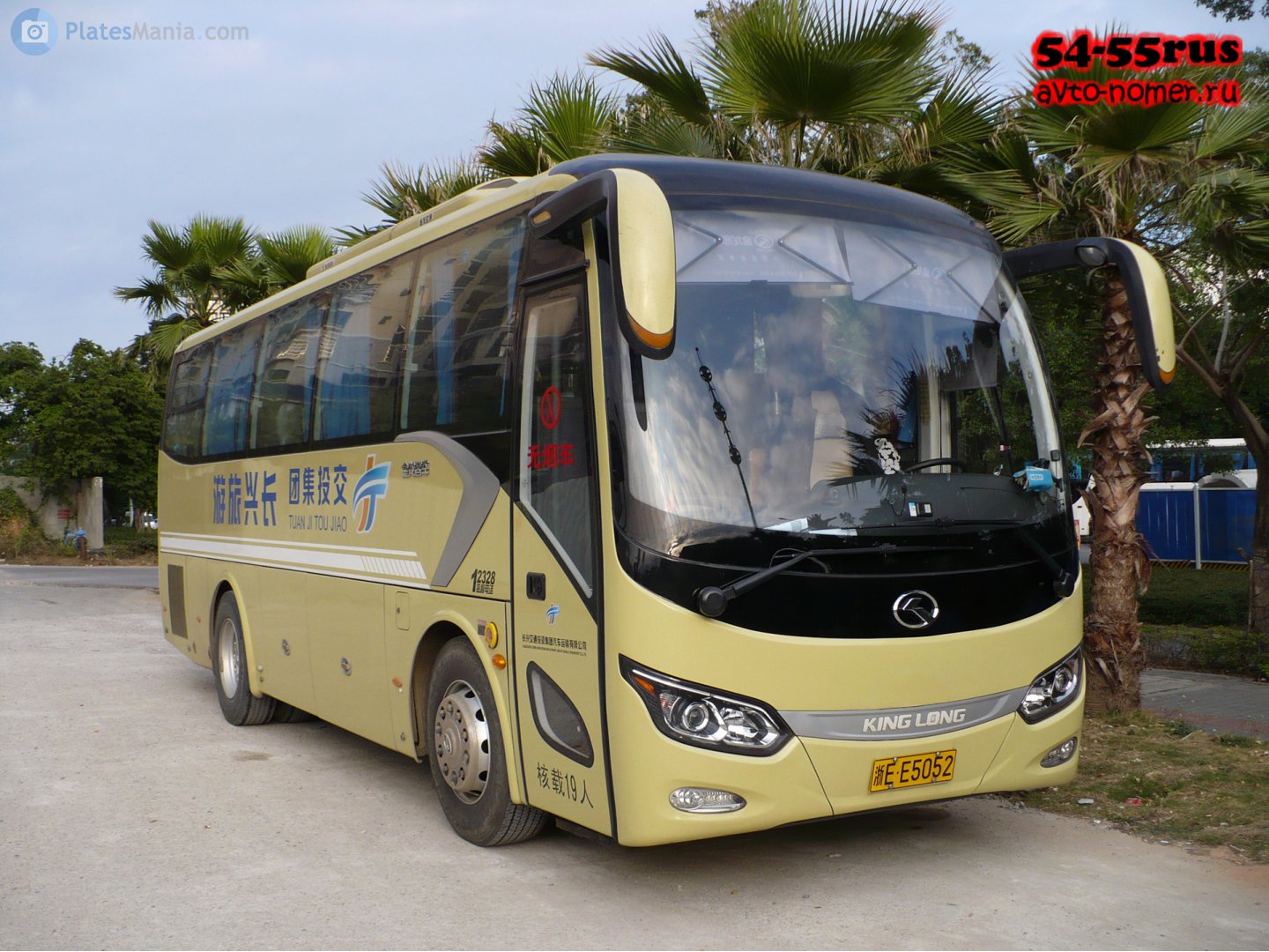 浙E·E5052, King Long XMQ6901 