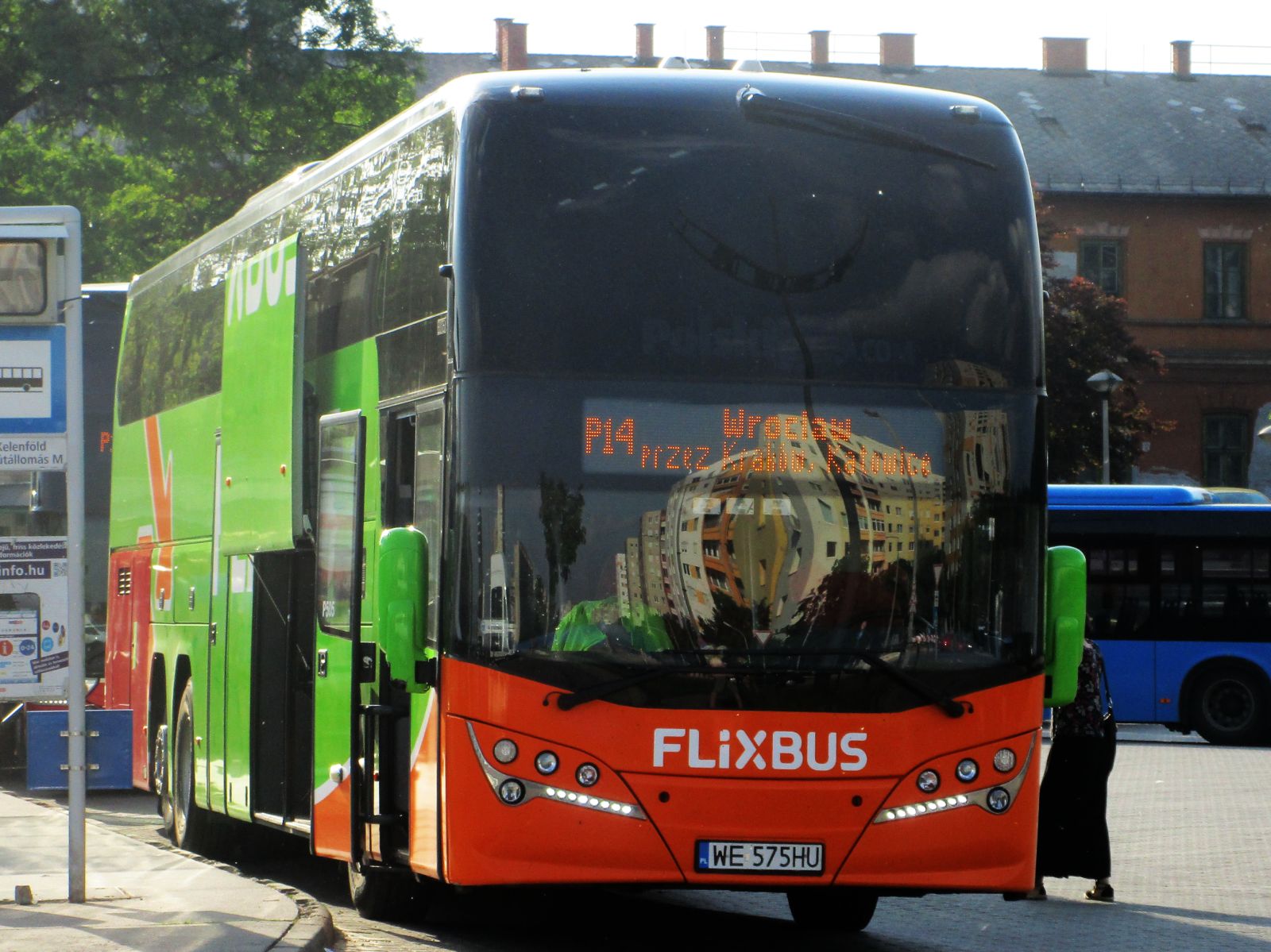 WE 575HU, Plaxton Elite 